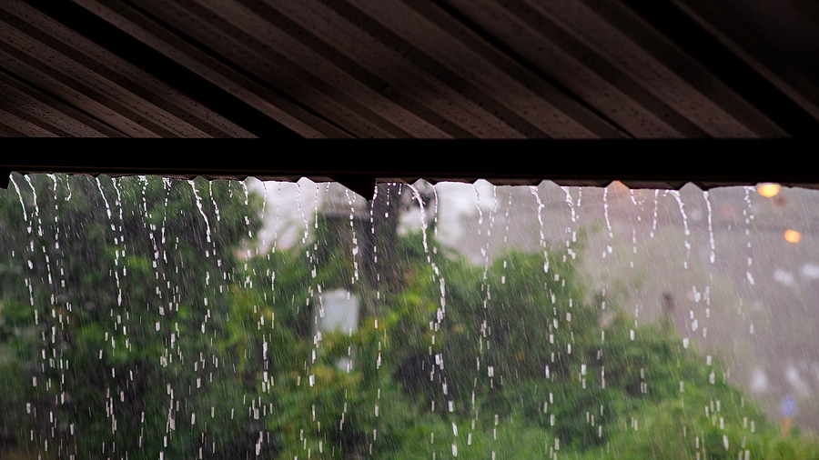 The Role Gutters Play in Protecting Your Roof and Foundation