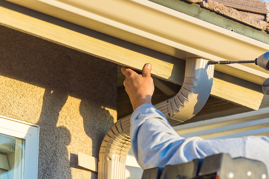 Are Seamless Gutters Easier to Manage Than Sectional Gutters?